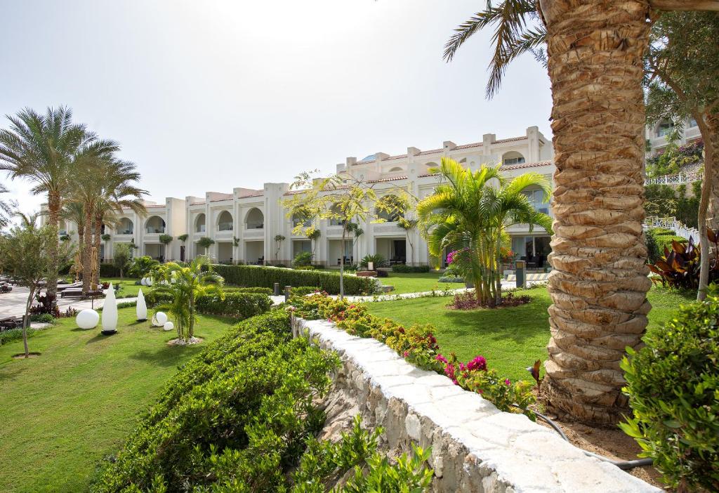 Een tuin van Sunrise Montemare Resort -Grand Select