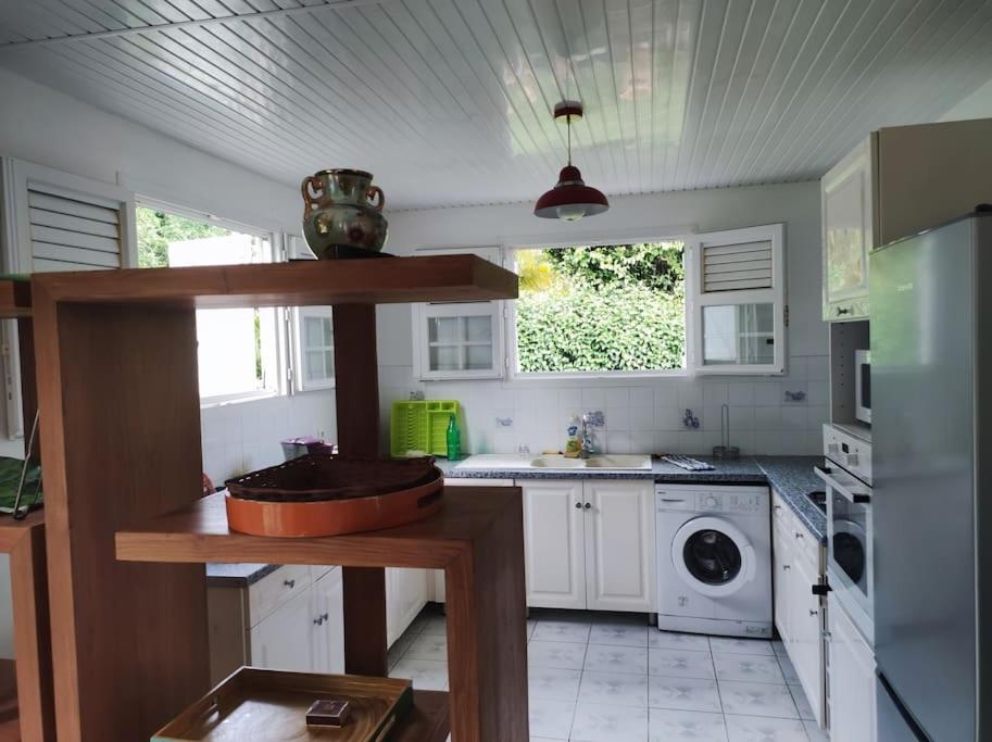 Kuchyň nebo kuchyňský kout v ubytování Villa familiale avec piscine