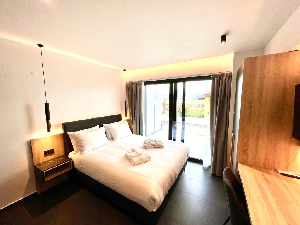 CITY HILL Luxury Apartments - 7