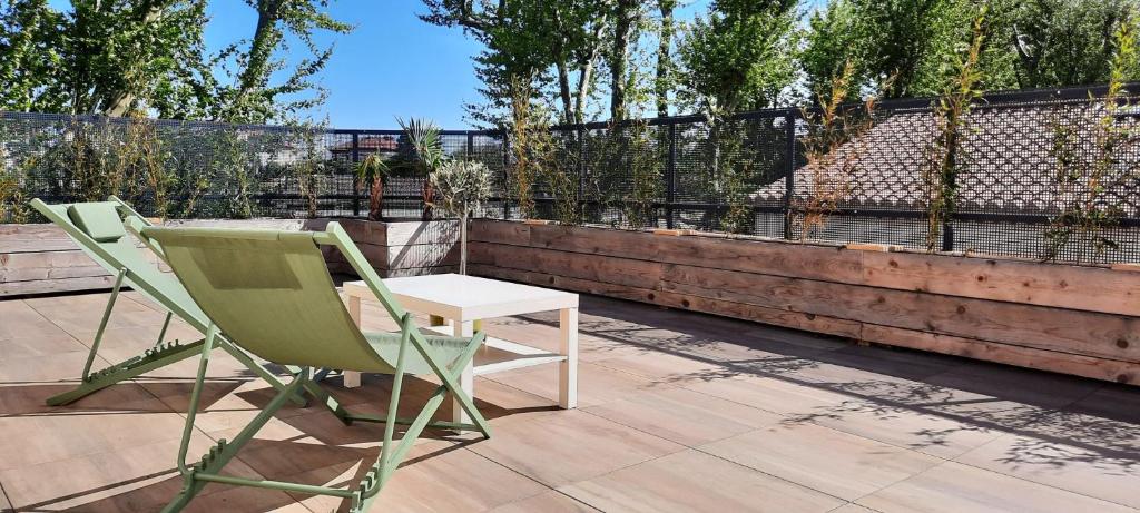 Balkón alebo terasa v ubytovaní Studio avec Terrasse