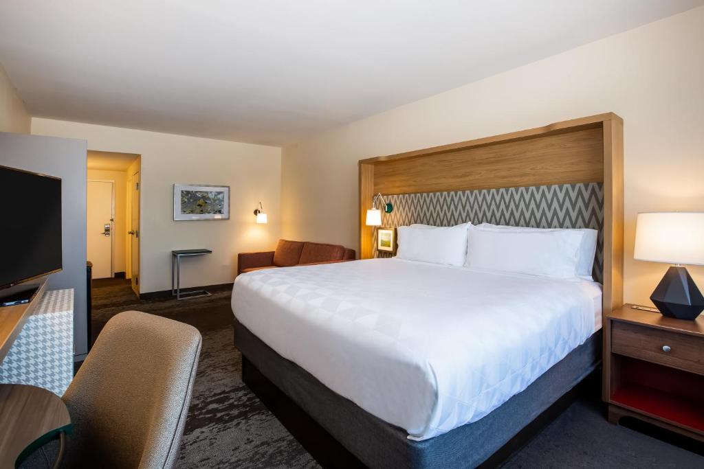 Holiday Inn - Gulfport-Airport, an IHG Hotel - Chambre Roi Premium Avec Canapé-lit