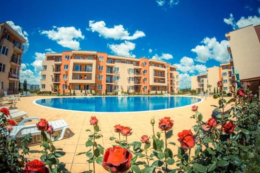 Spacious, 2 Bed Apt, Fort Orchid