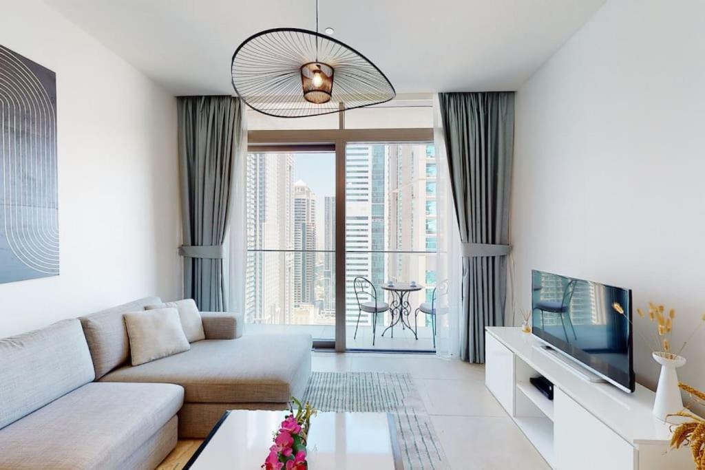 Posezení v ubytování Marina Gate 1, Dubai Marina - Chic One Bedroom