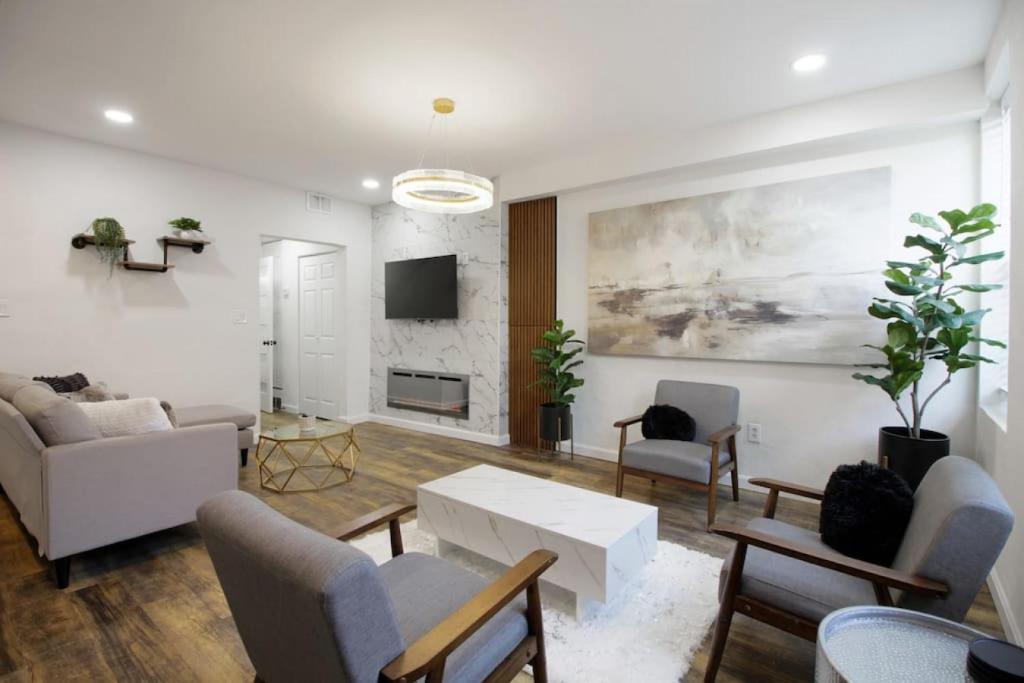 View of Butler House Penthouse 3BR Fireplace, Pittsburgh (updated prices 2026)