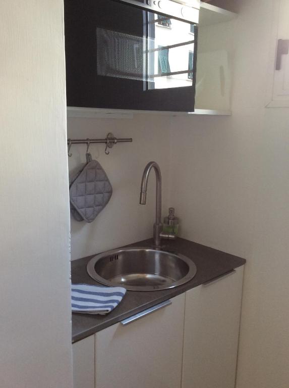 A kitchen or kitchenette at Casa Rinuccini