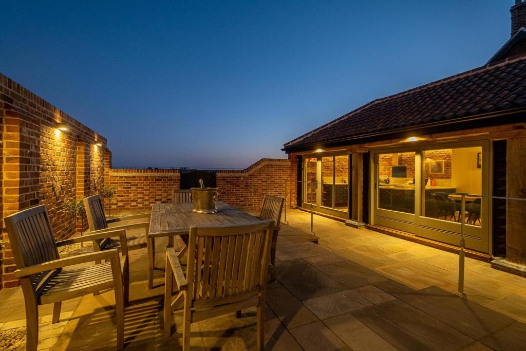 Alde Bay Farm - Oyster Catcher 4