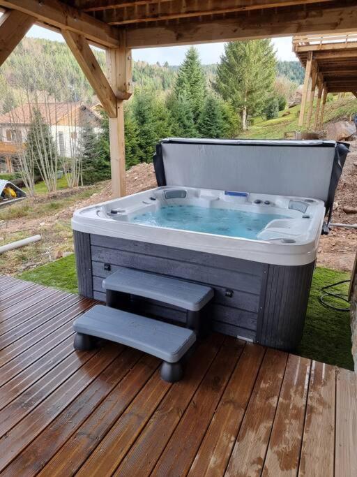 Zdjęcie z galerii obiektu L'orée des bois, SPA et Sauna w mieście Gerbépal