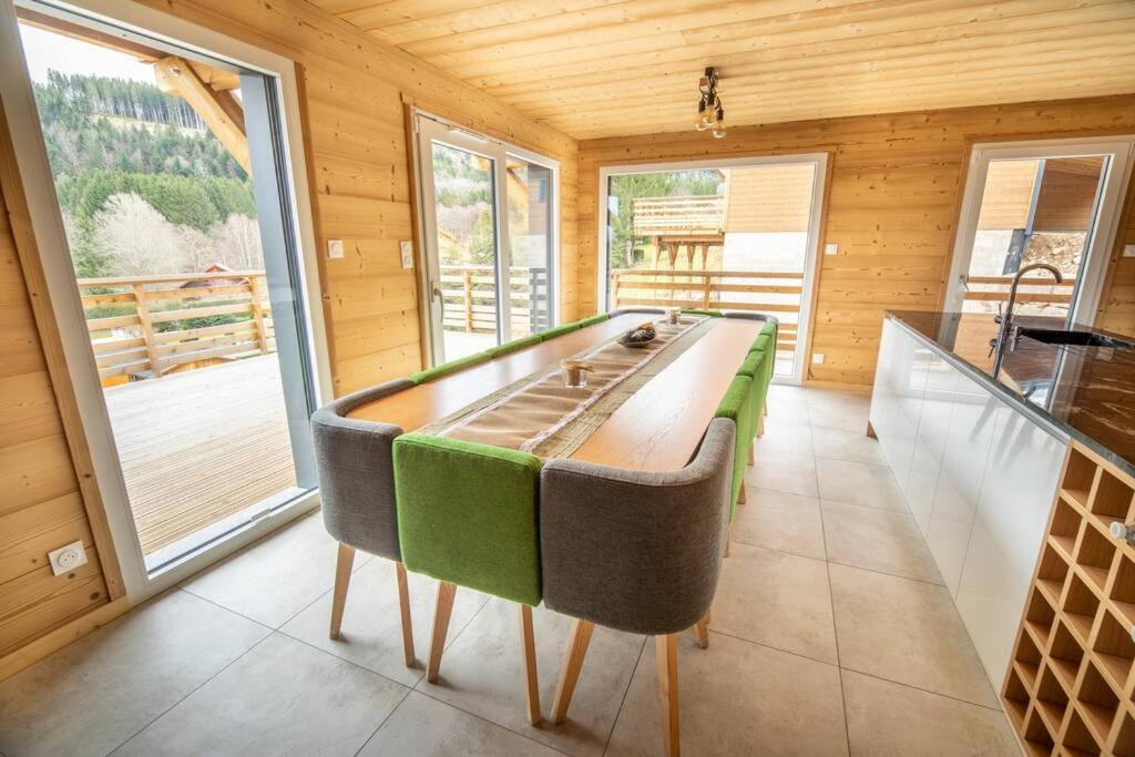 Zdjęcie z galerii obiektu L'orée des bois, SPA et Sauna w mieście Gerbépal