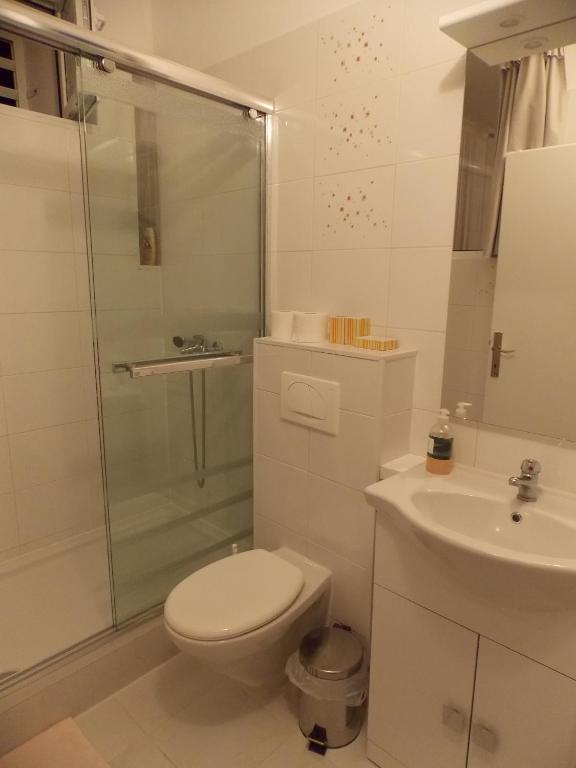 Koupelna v ubytování Rooms Valentino