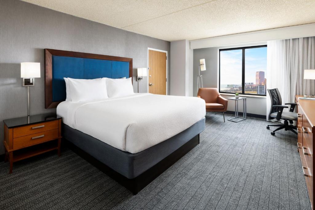 Postel nebo postele na pokoji v ubytování Courtyard by Marriott Atlantic City Beach Block