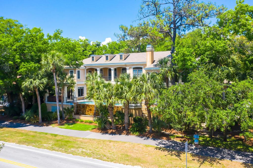 14 Dove Street, Hilton Head Island (updated prices 2024)