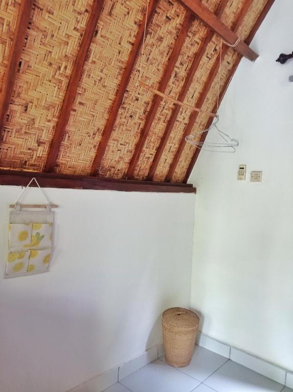 Follow The Rabbit Bungalow - 15