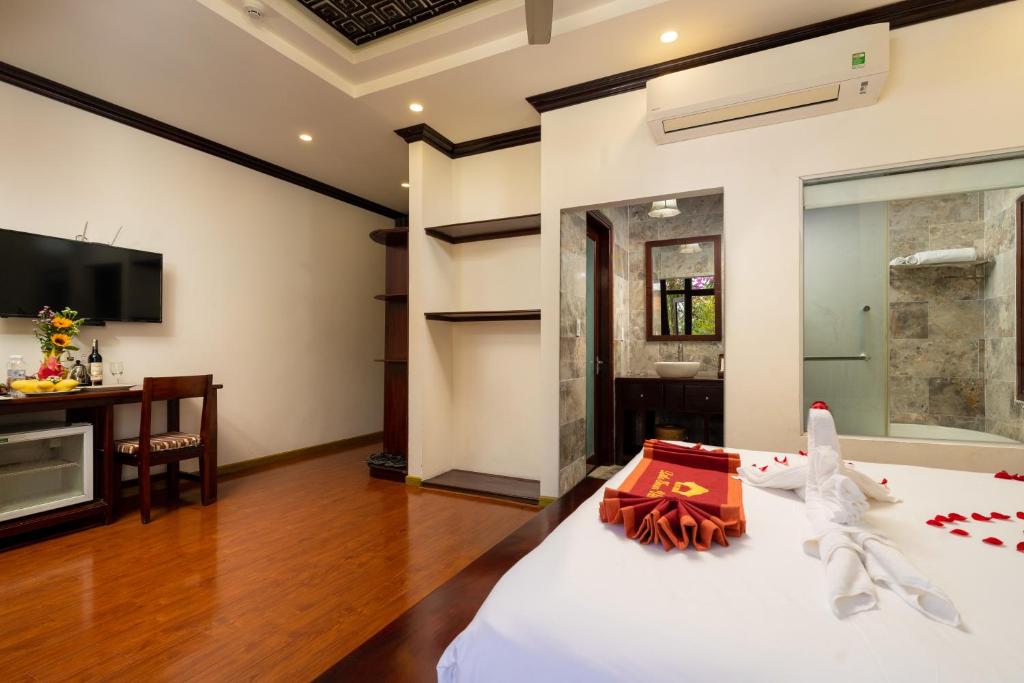 Little Town Villa - 12