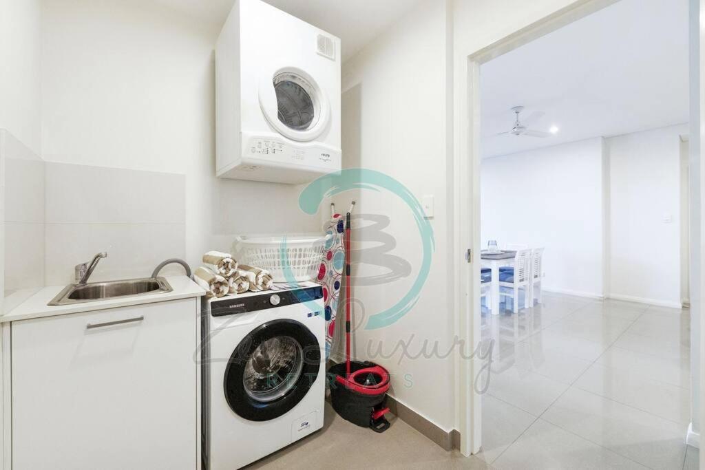 Cucina o angolo cottura di ZEN At ARRAY: 2BR Retreat in CBD