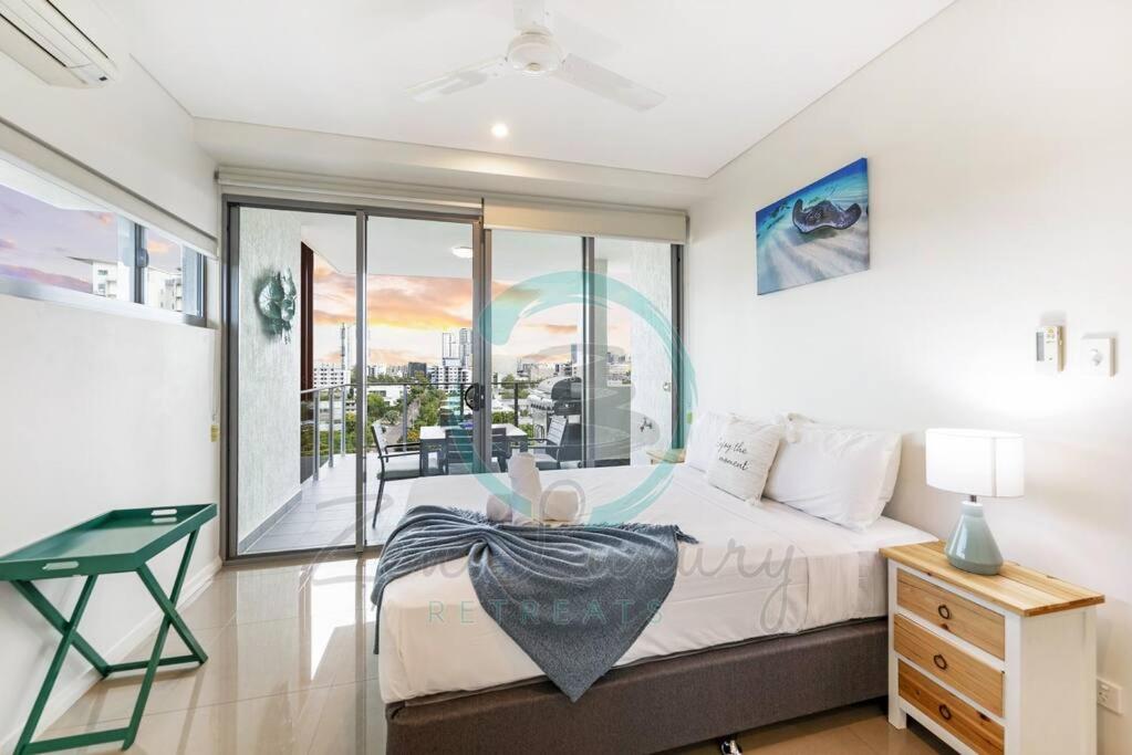 Letto o letti in una camera di ZEN At ARRAY: 2BR Retreat in CBD