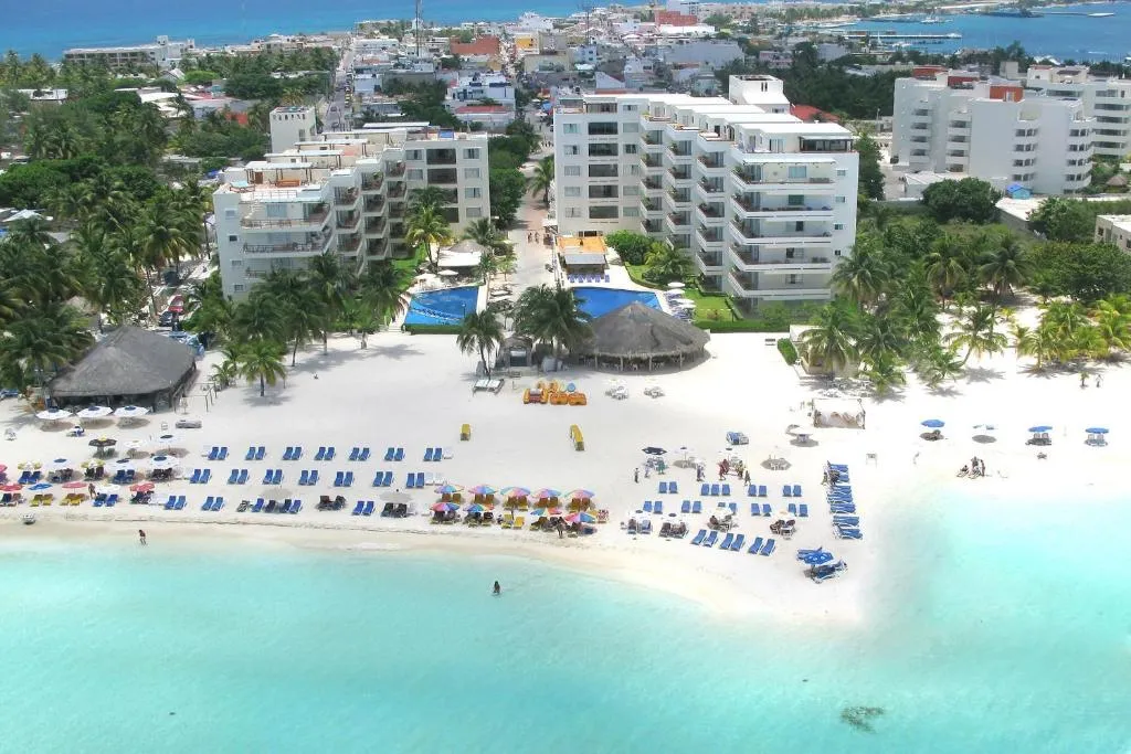 Ixchel Beach Hotel in Cancún