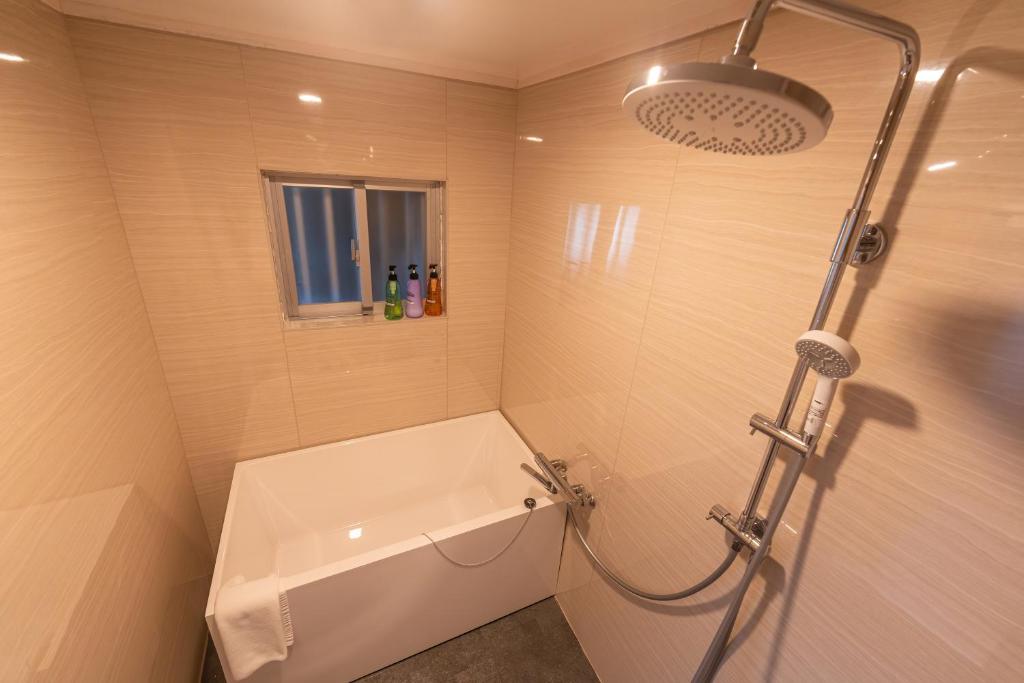 private house nokoにあるバスルーム