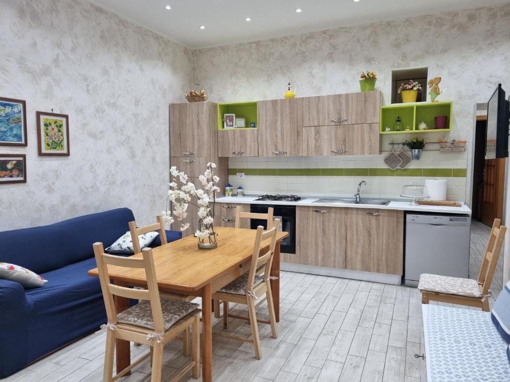 Kuchyň nebo kuchyňský kout v ubytování Casa Vacanza Sweet Home