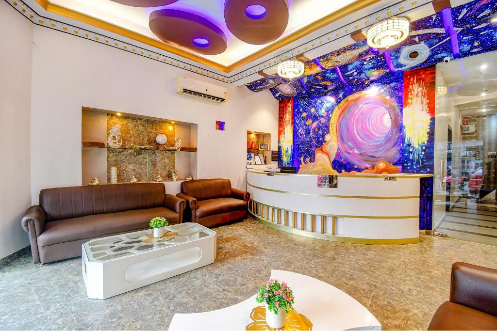 Posezení v ubytování FabHotel Prime Rockstar Suites