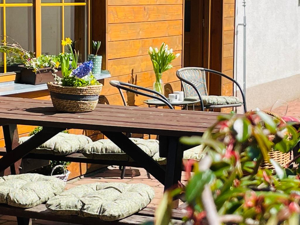 Rõdu või terrass majutusasutuses Apartmán na sjezdovce