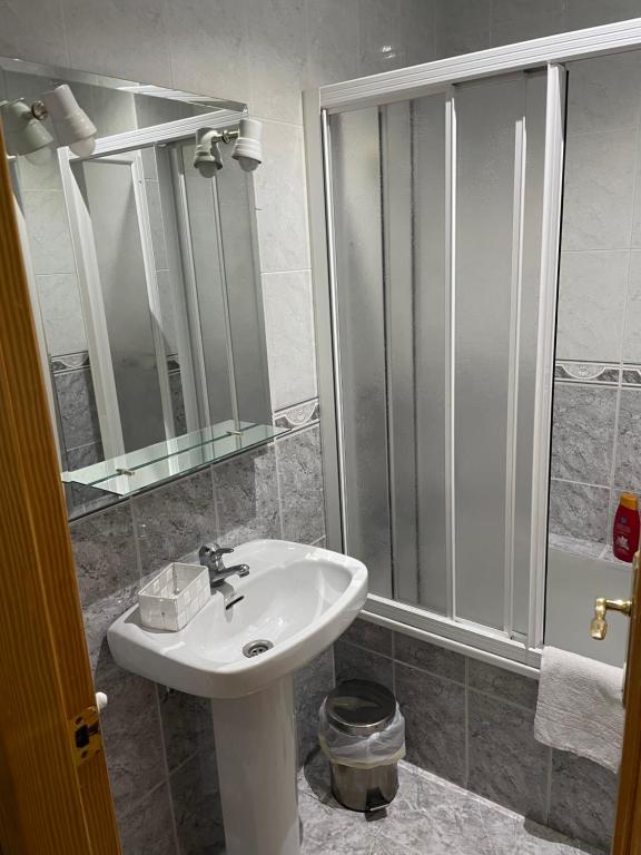 Koupelna v ubytování Apartamentos Coronichi