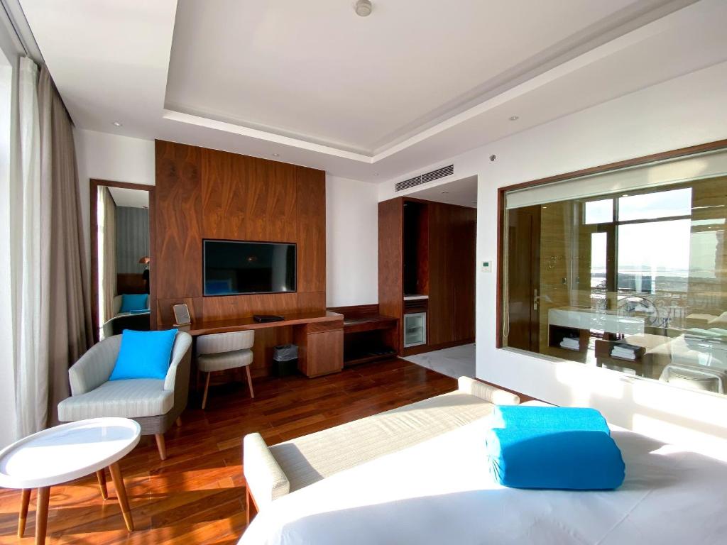 D'Lecia Ha Long Hotel - 15