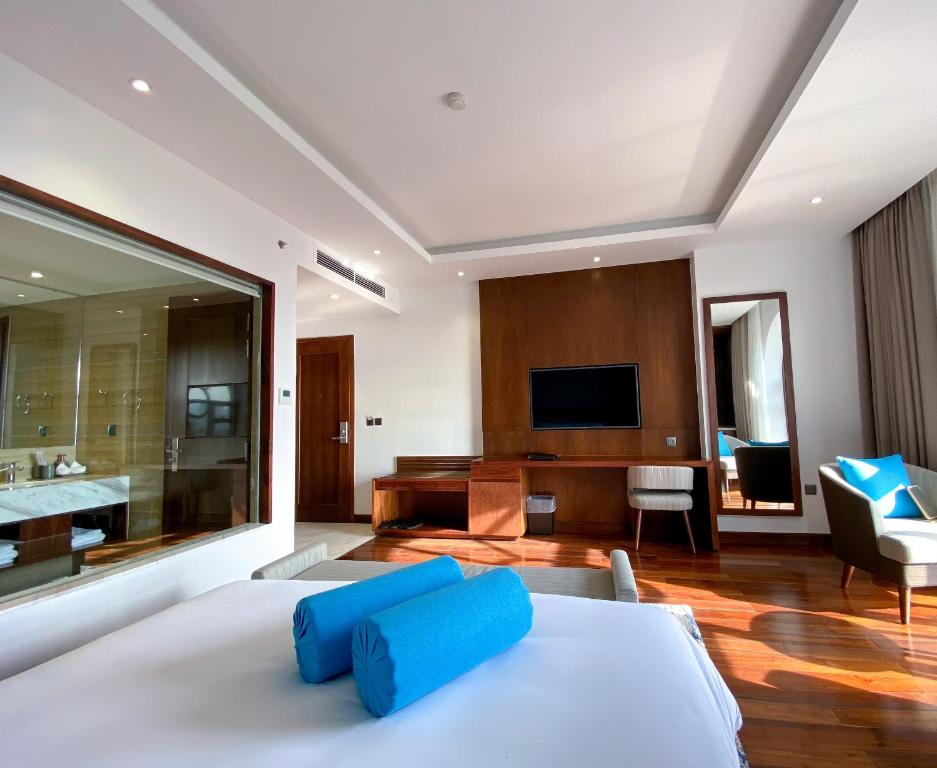 D'Lecia Ha Long Hotel - 16