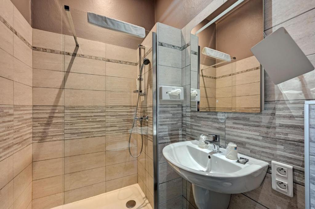 Hotel Des Artistes - Quarto Privilégio Com Terraço