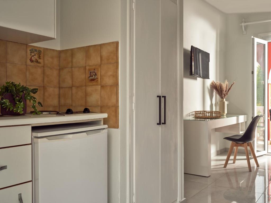 Tropical Studios - 9