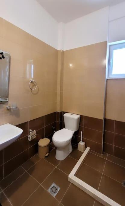 Saranda Cozy Relax New Apartment-Rare Find - Image 8