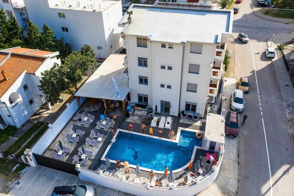 Delfin Apartments, Sutomore Updated 2023 Prices
