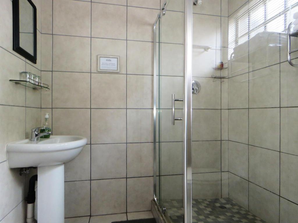 Koupelna v ubytování Andante Guesthouse Klerksdorp