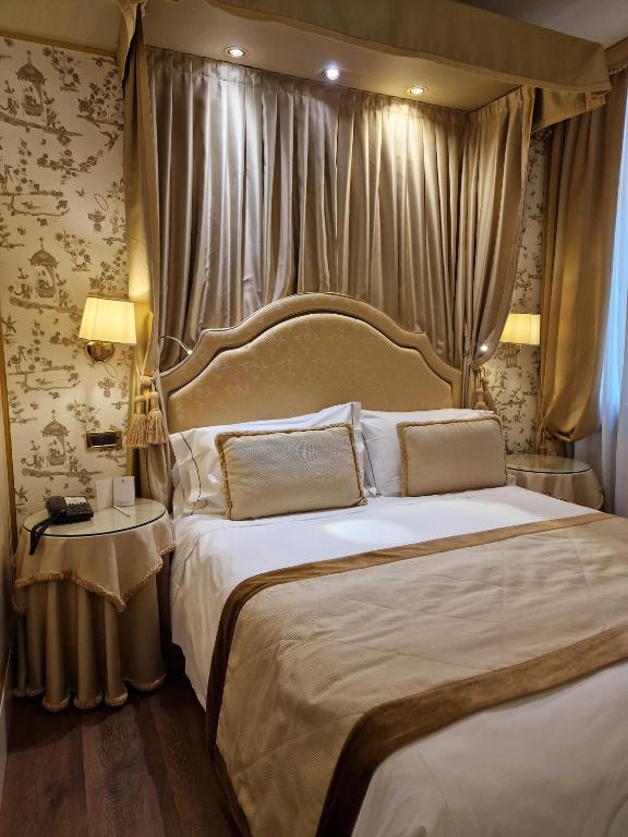 Hotel A La Commedia - 17