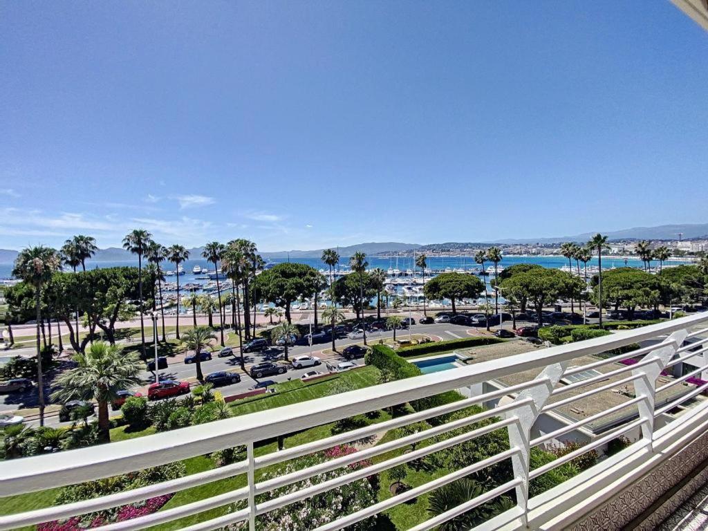 Perle Rare Été Croisette Vue Mer plage 1mn Terrasse 4P Parking Privé