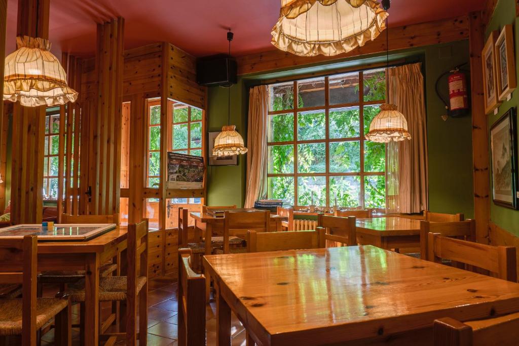 Fotografie z fotogalerie ubytování Hotel Cardós v destinaci Ribera de Cardós