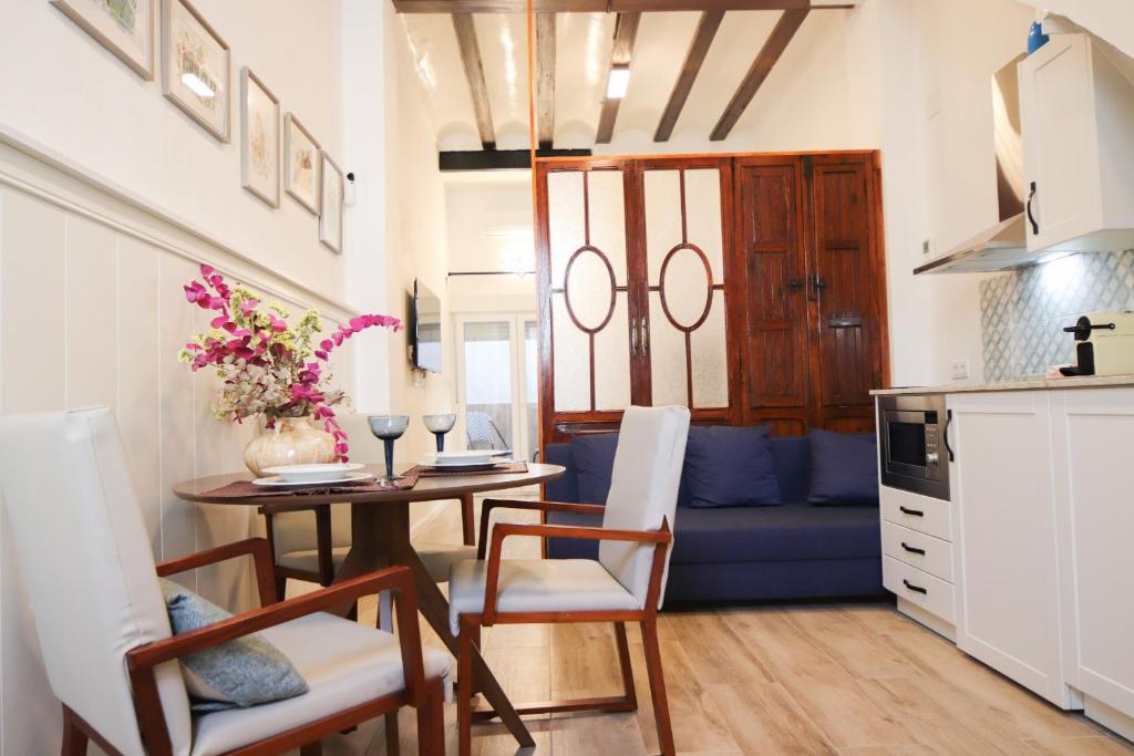 Alterhome Renovado apartamento en el Cabanyal, Valencia ...