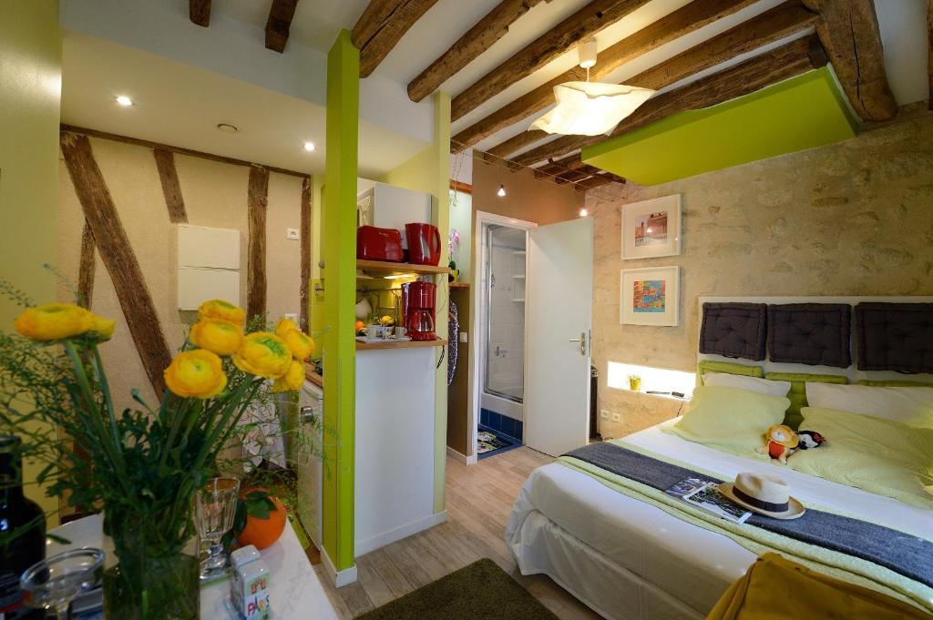 Les Patios du Marais 1 - Studio Apartment D3GG Dream Of Summer