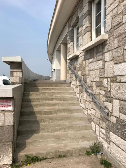 Fotografia z galérie ubytovania Appartement cosy avec vue mer v destinácii Calais