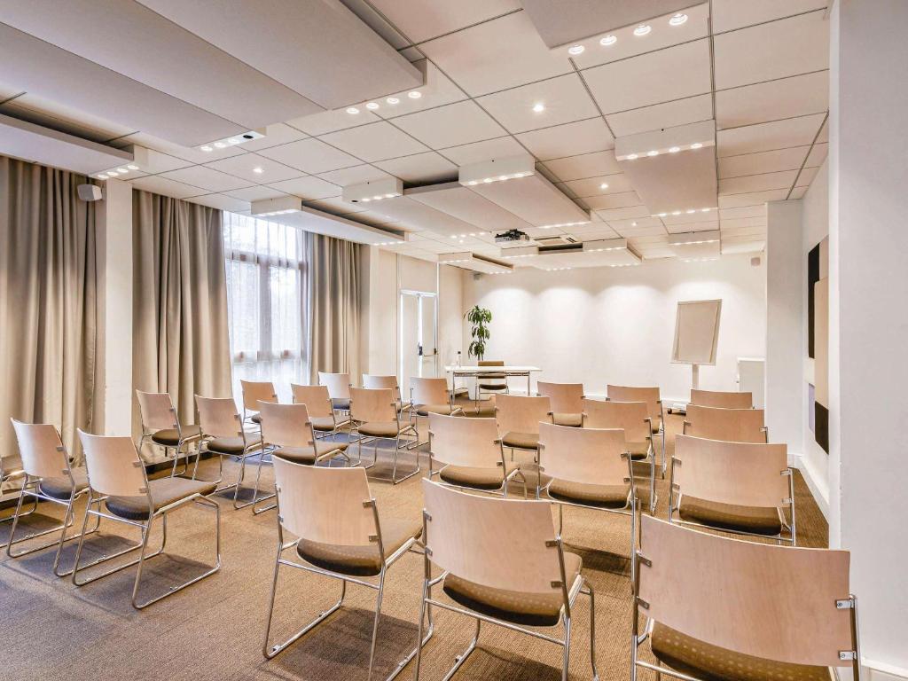 Konferenční prostory v ubytování Novotel Orléans Chemins De Sologne Demeures De Campagne
