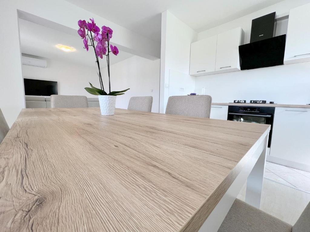 Kuchyň nebo kuchyňský kout v ubytování Stel Mar Apartment
