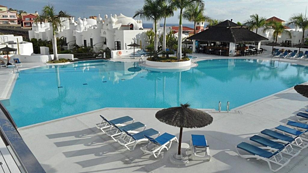 Bazén v ubytovaní TENERIFE PARADISE Costa Adeje alebo v jeho blízkosti