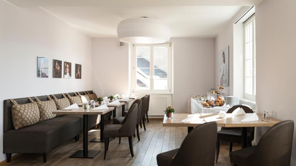 Posezení v ubytování BASE II - Das Bed & Breakfast bei Basel (Lörrach)