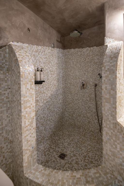 Above Blue Suites - 12