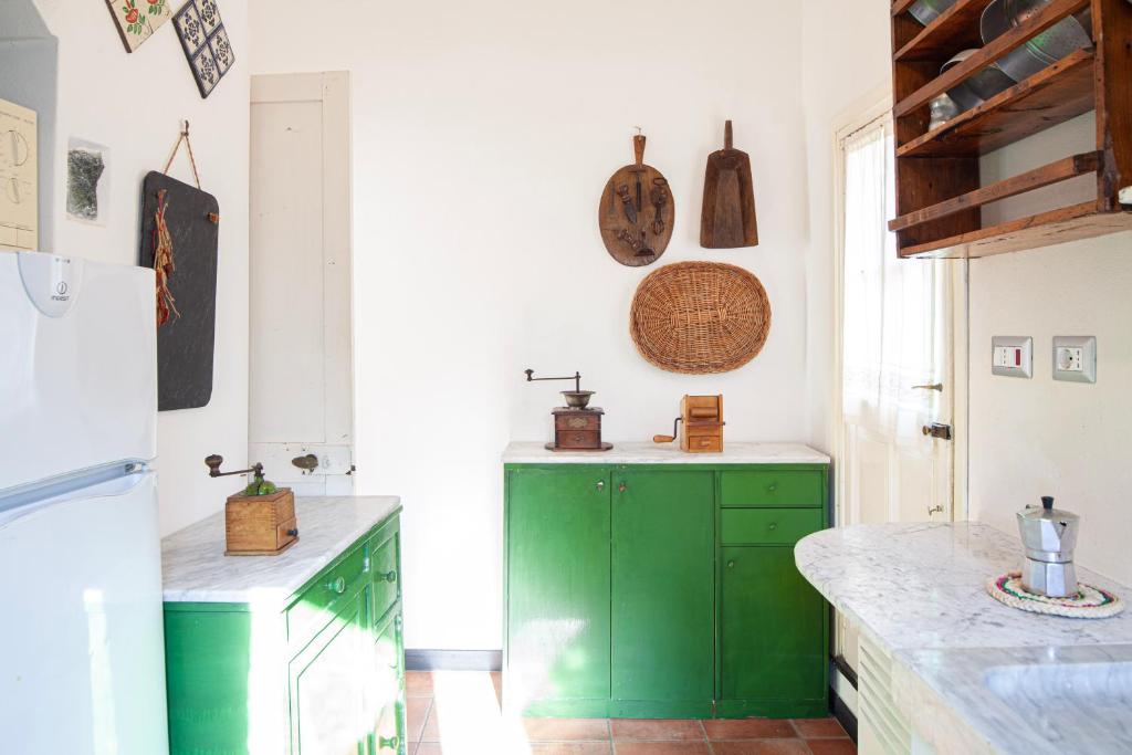 A kitchen or kitchenette at Chiara House