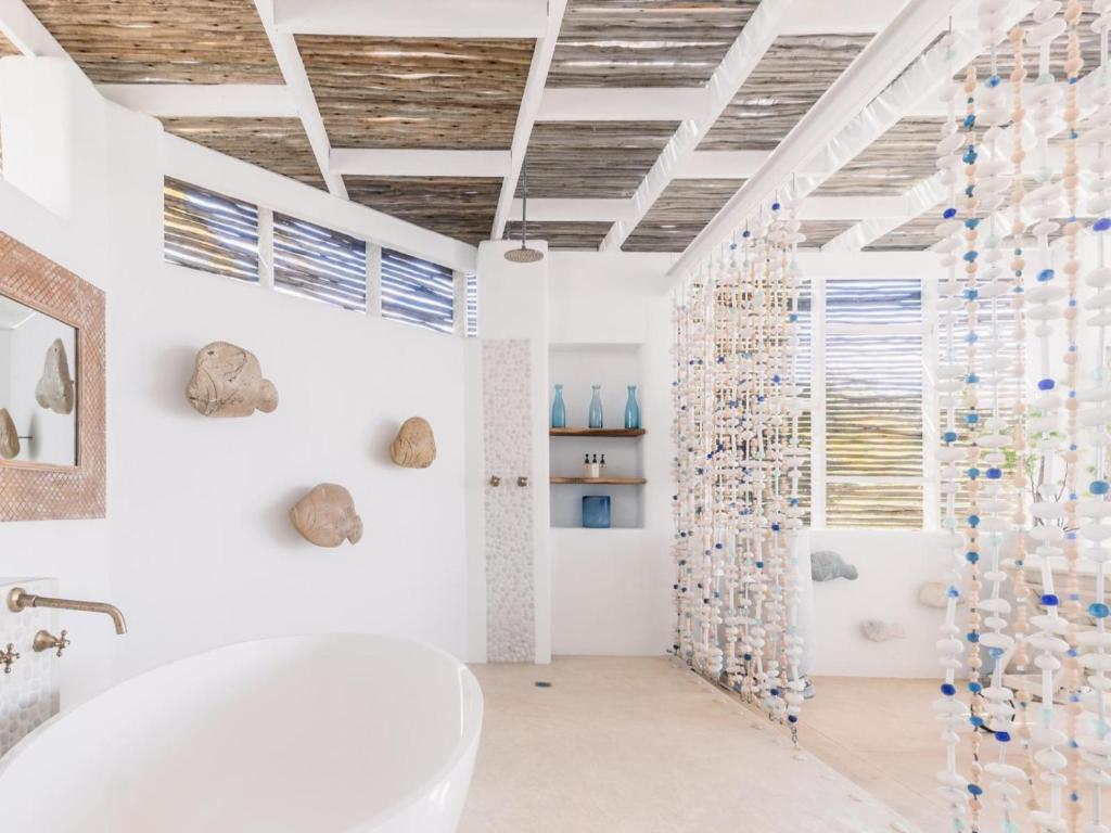 Koupelna v ubytování Villa Santorini