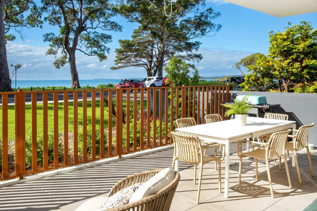 Salty Kisses Pet Friendly 1 Min Walk to Beach, Huskisson (updated