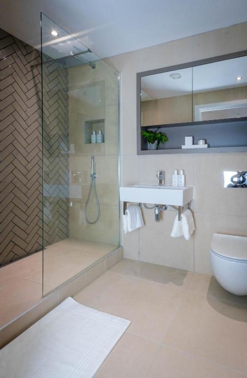 Apartment 21 Hudson Quarter Luxury Apartments-Free parking 1 car 7