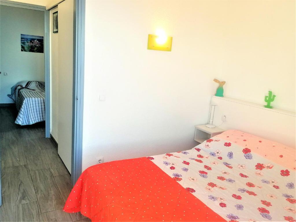 Postel nebo postele na pokoji v ubytování GLOBAL-IMMO 5053 CASA BRAMER 28