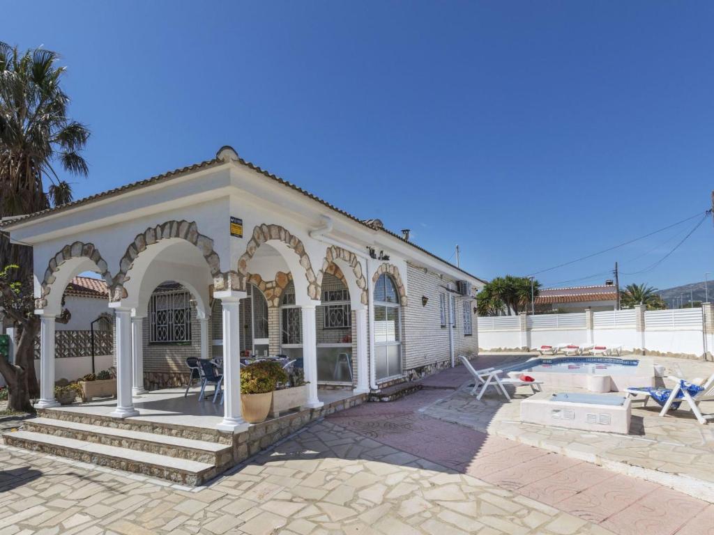 Budova, v ktorej sa vila nachádza