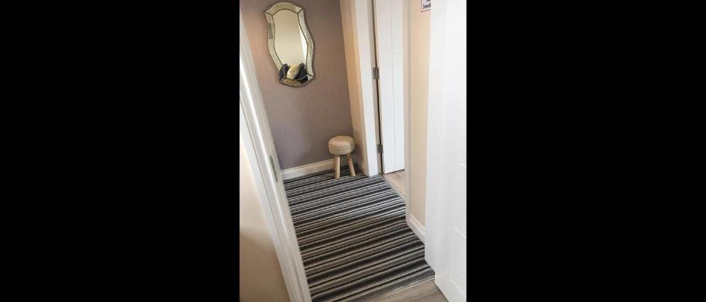 Fotografie z fotogalerie ubytování Helens House Derry City Centre Remarkable 3-Bed v destinaci Derry Londonderry
